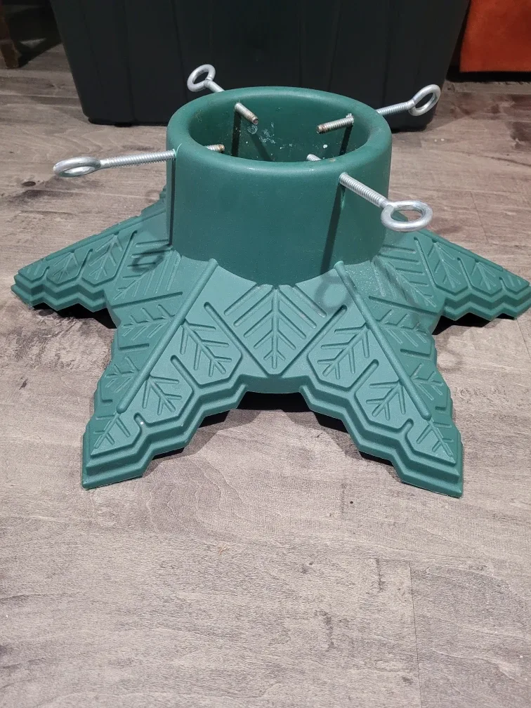 Green Christmas Tree Stand