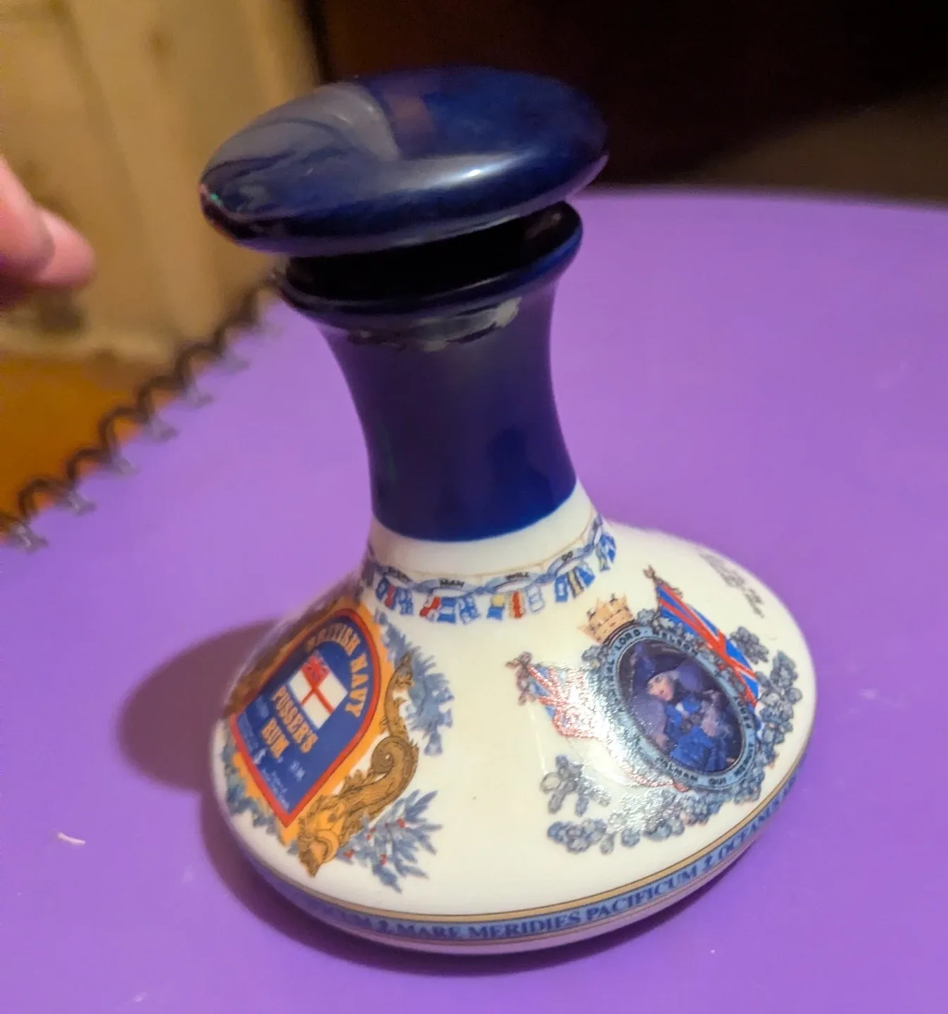 Pusser's Rum Ceramic Decanter image indicator(2)