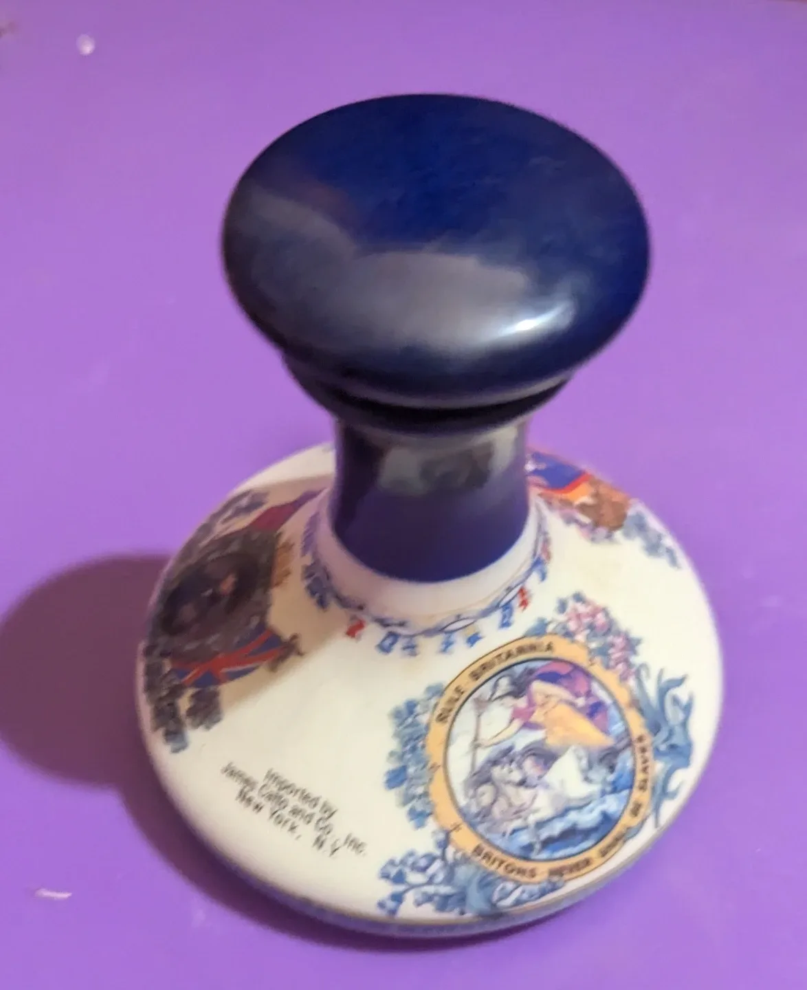 Pusser's Rum Ceramic Decanter image indicator(4)