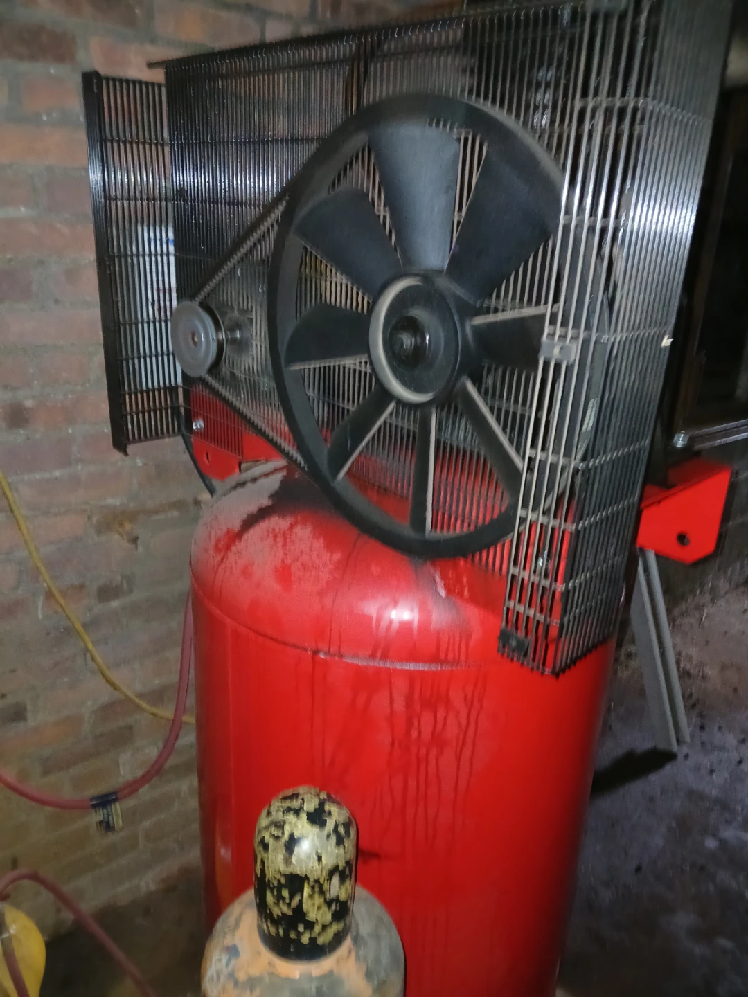Craftsman 80 Gallon Air Compressor - photo 3