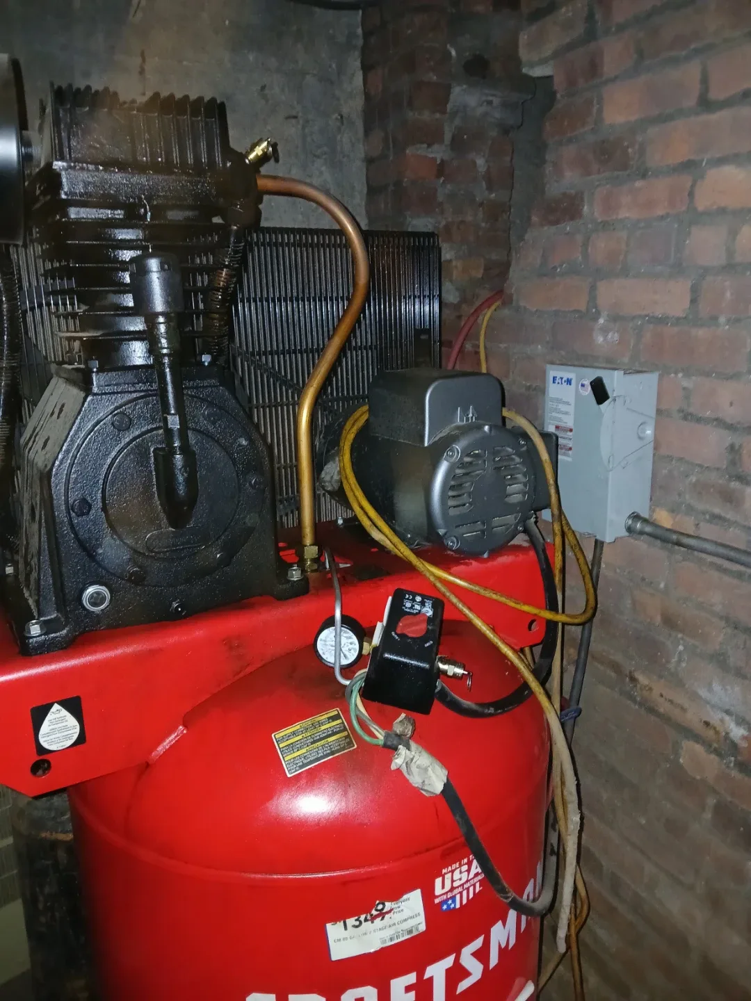 Craftsman 80 Gallon Air Compressor image indicator(4)