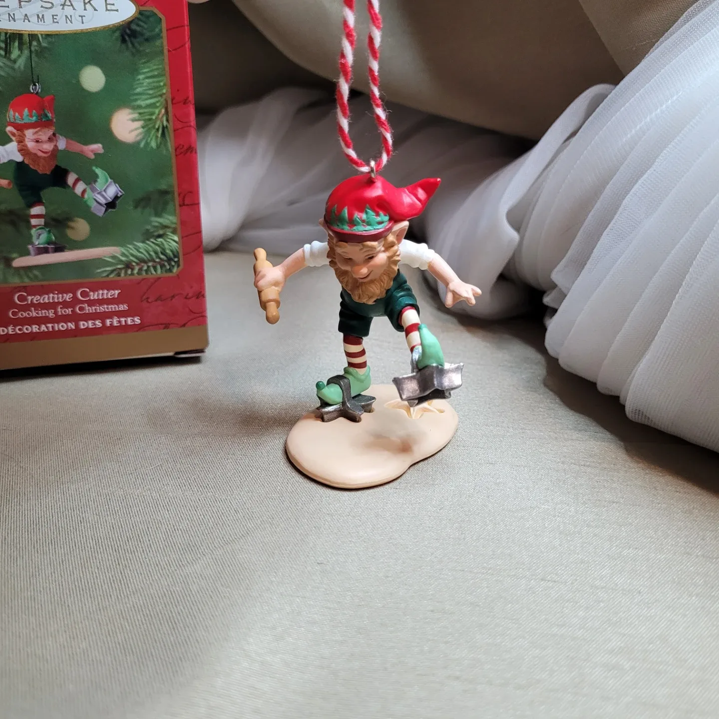 Collectible 2001 Hallmark Creative Cutter... image indicator(6)