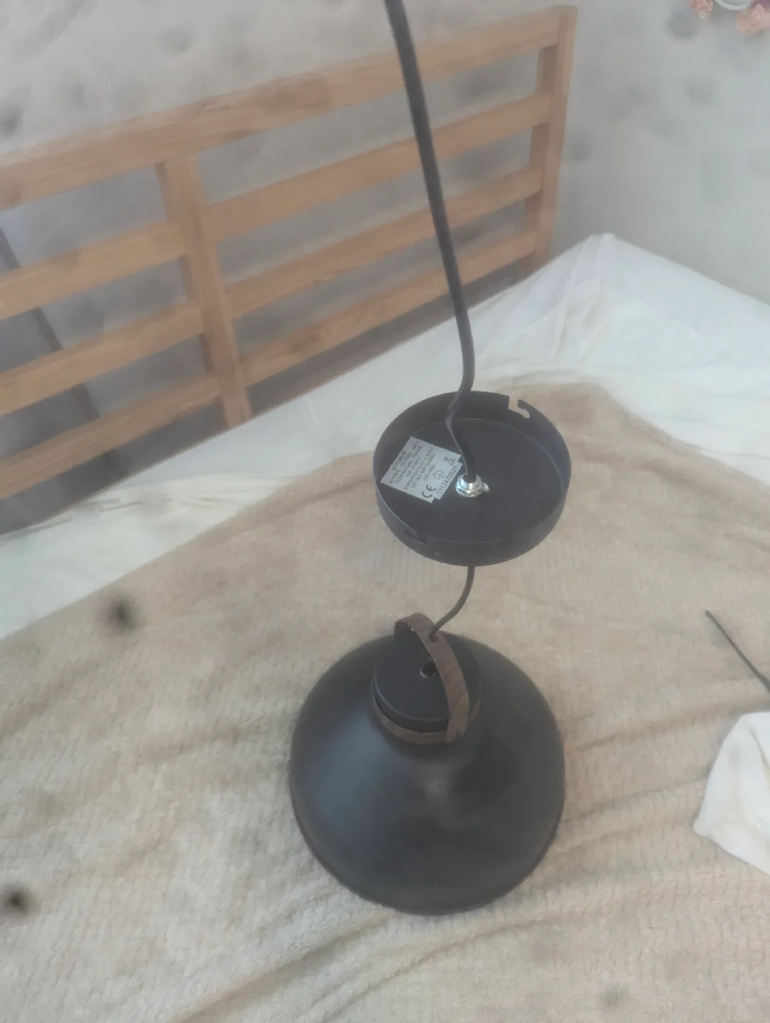 Black Pendant Lamp image indicator(2)