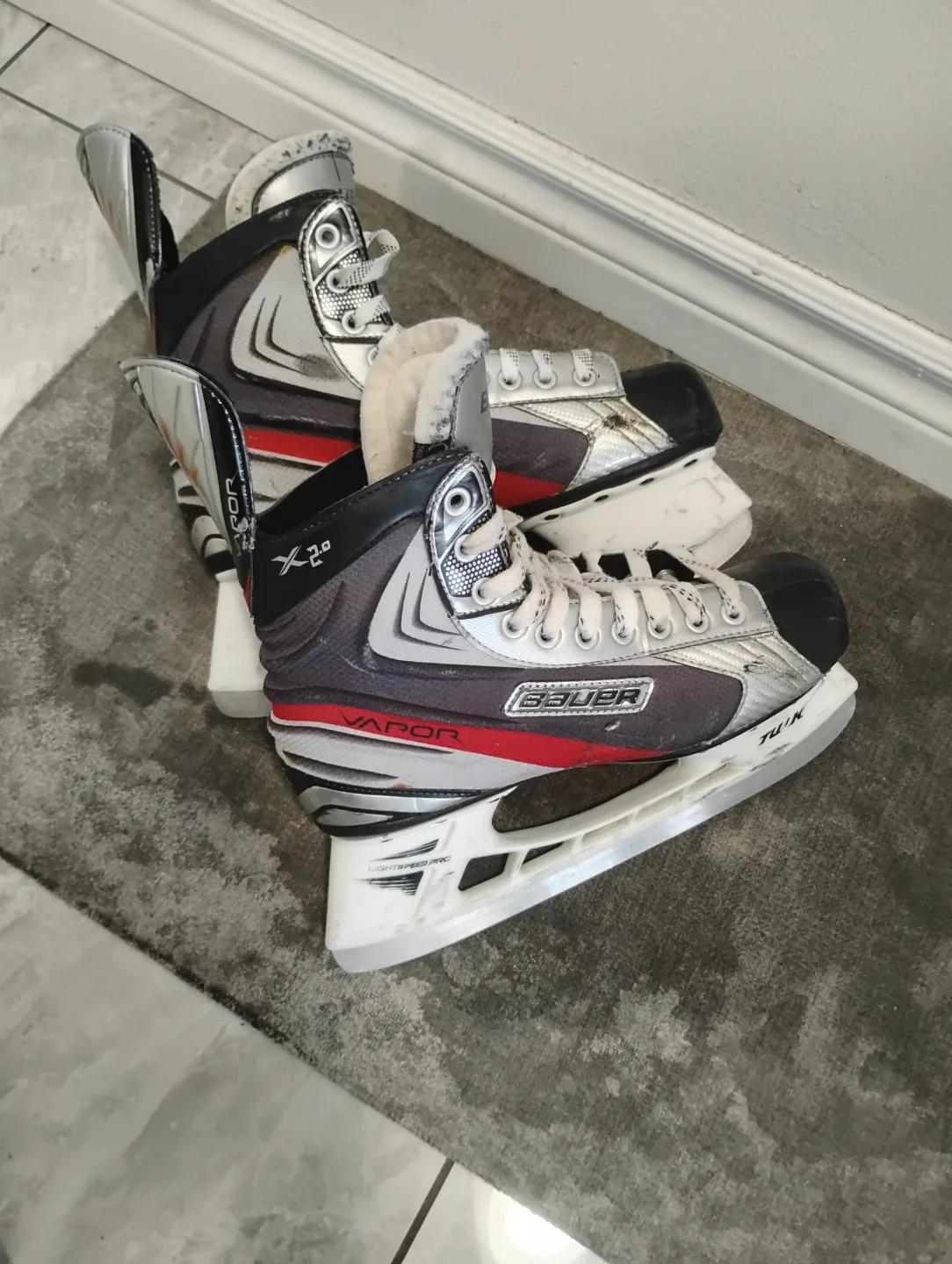 Bauer Vapor X2.0 Hockey Skates - US 10.5 image indicator(3)