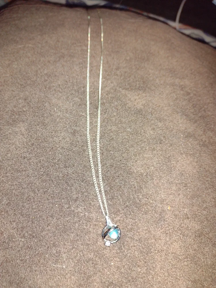 Silver Necklace with Moonstone Pendant