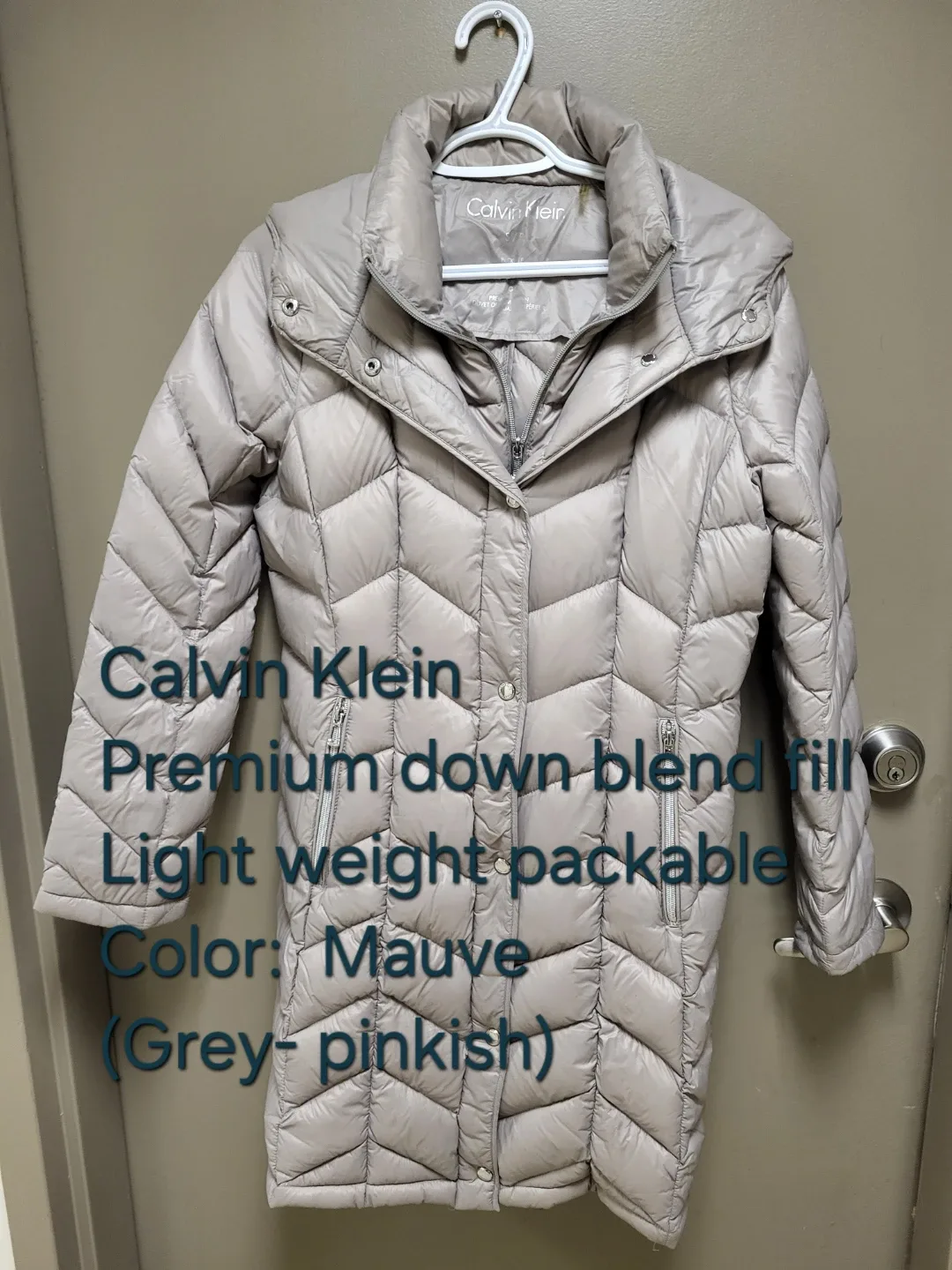 🛍️ Calvin Klein Premium Down Blend Packable Puffer Coat - Size S thumbnail