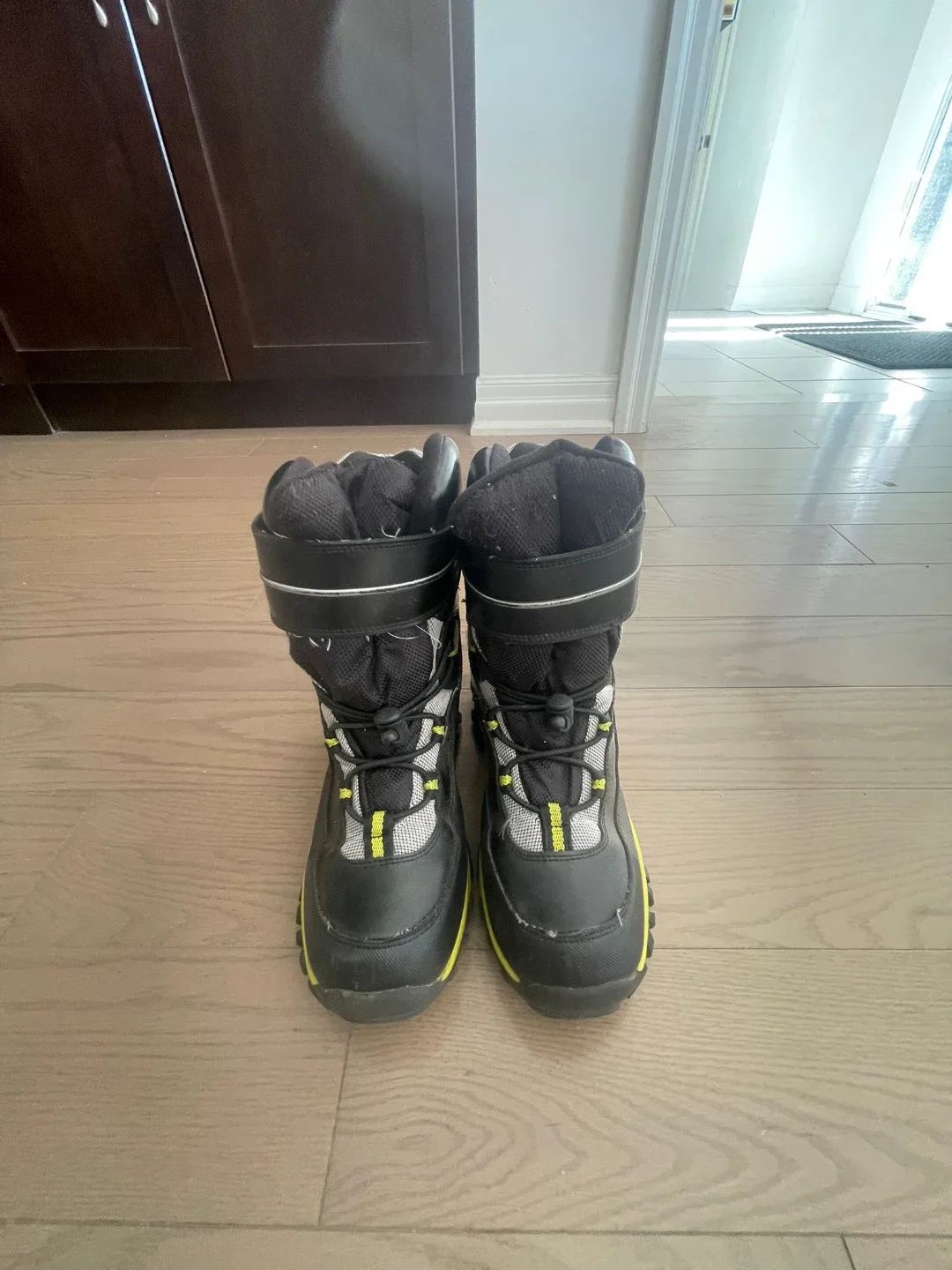 Cougar Winter boot for boy size 6 image indicator(2)