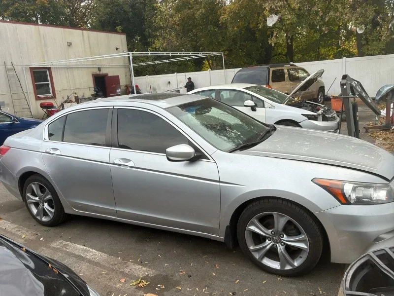 Honda Accord Silver Sedan - 114358 Miles