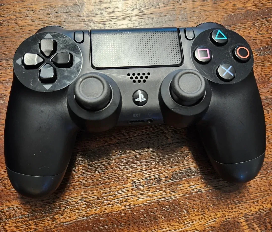 PlayStation 4 DualShock 4 Wireless Controller - Black