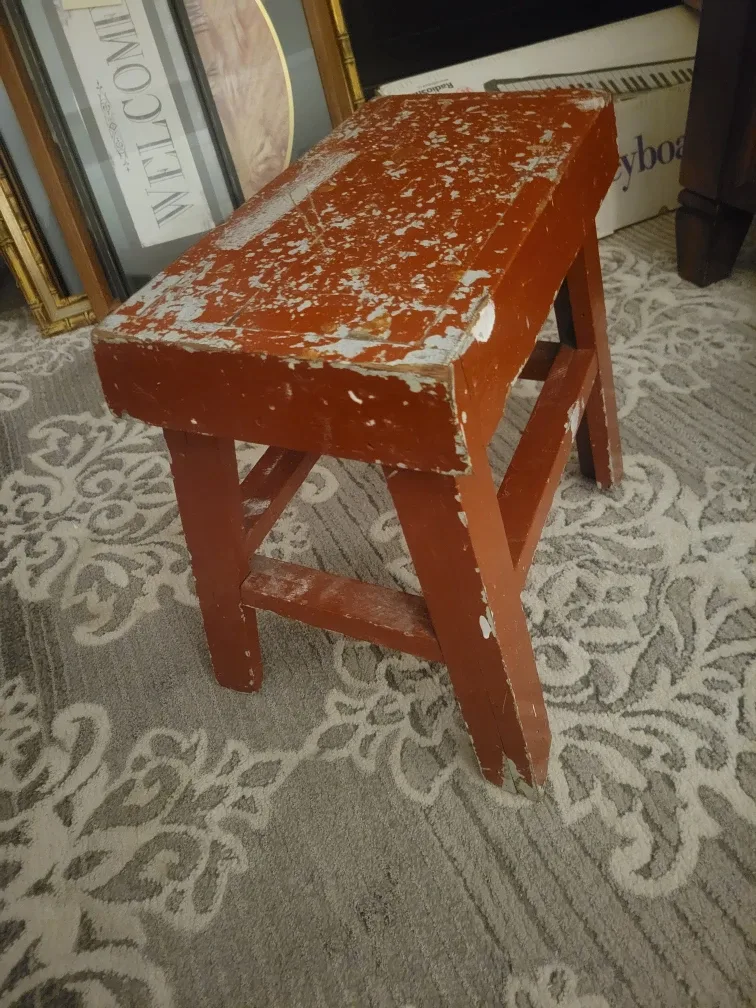 Vintage Primitive Chippy Wood Step Stool. Plant stool. Stepstool image indicator(6)