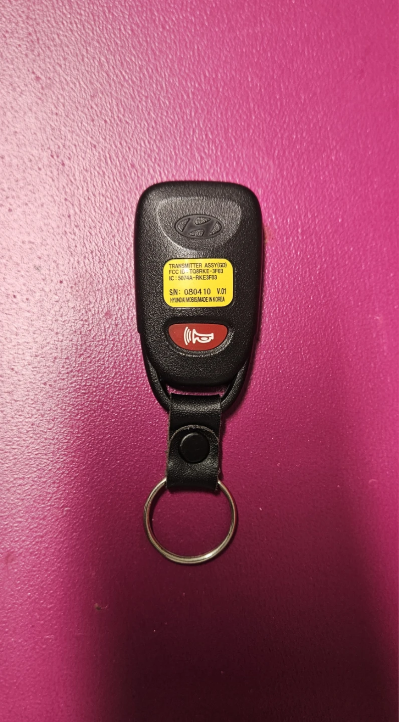 Hyundai Car Key Fob - photo 2
