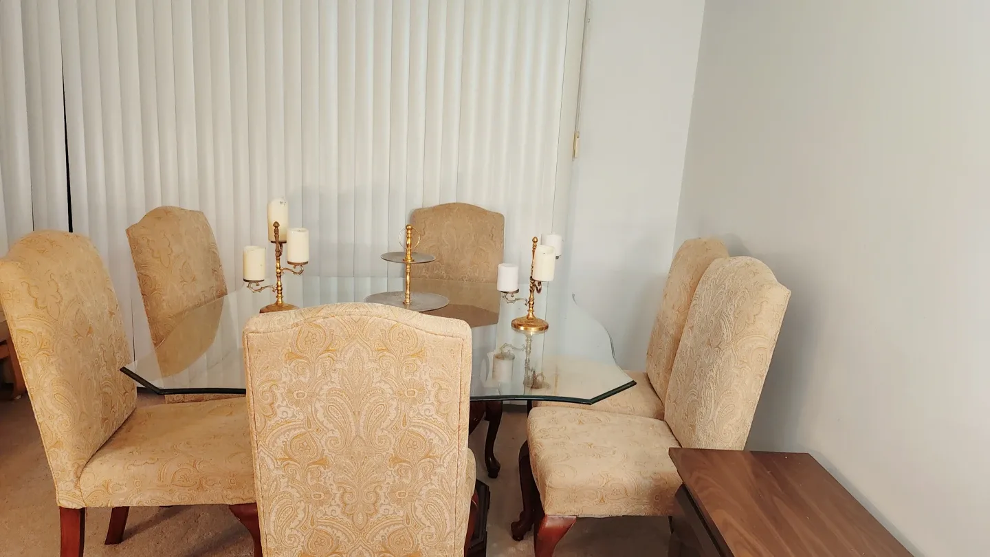 Six Dining Chairs image indicator(8)