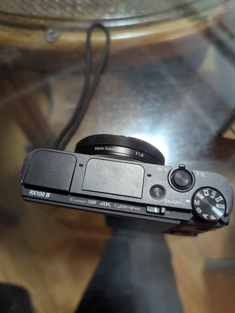Sony DSC-RX100 IV CYBER-SHOT 4K Digital Camera FOR PARTS - photo 3
