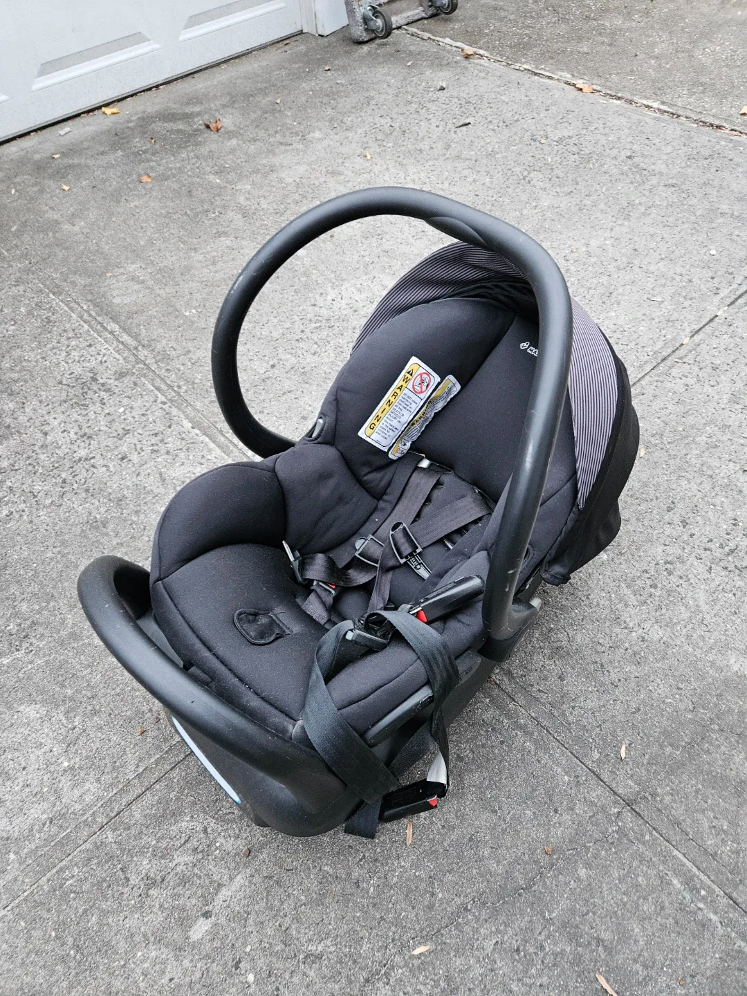 Maxi cosi car seat thumbnail