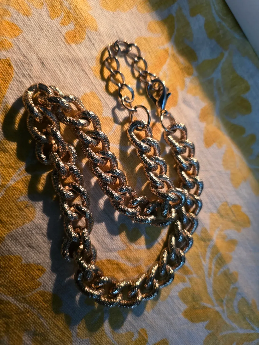 Golden fashion Chain Necklace image indicator(2)