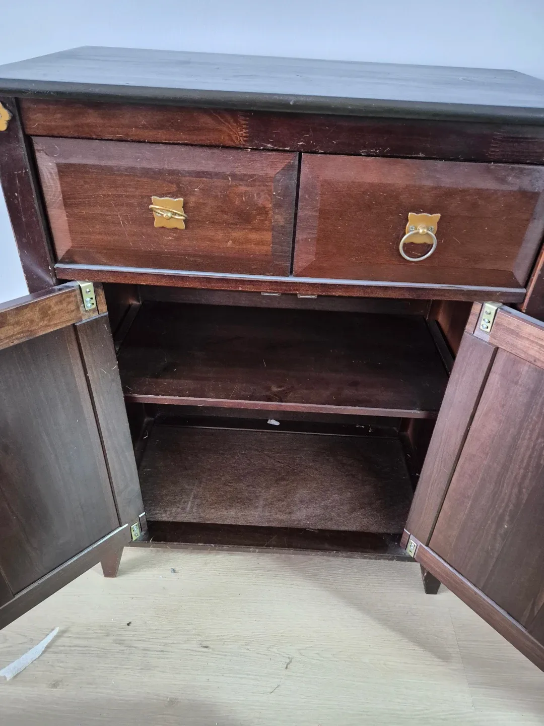 Dark Wood Coffee Table & Side Tables Set image indicator(5)