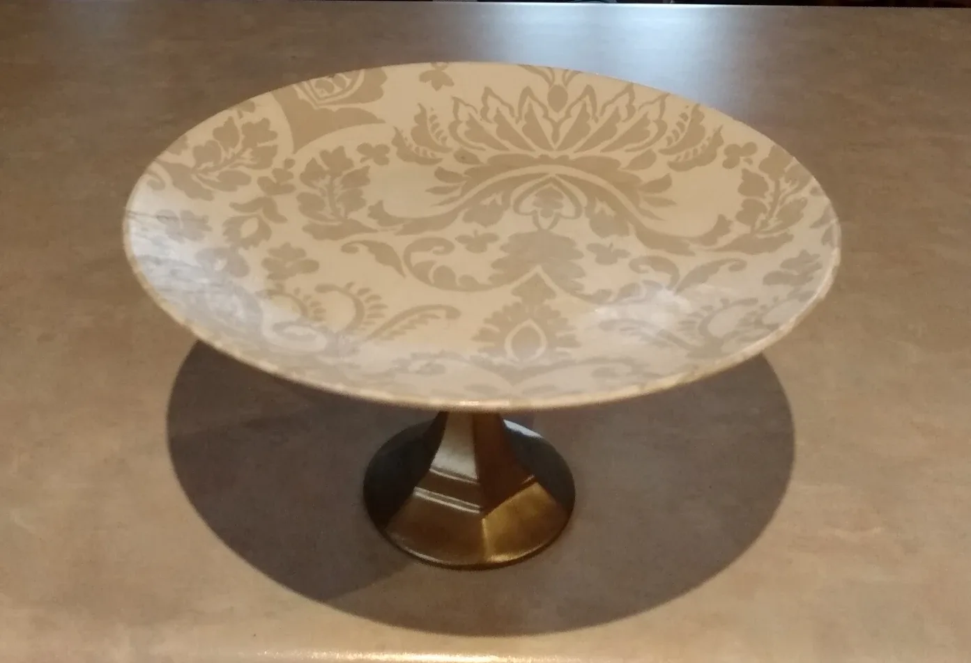 Decorative Pedestal serving cake/ dessert stand image indicator(2)