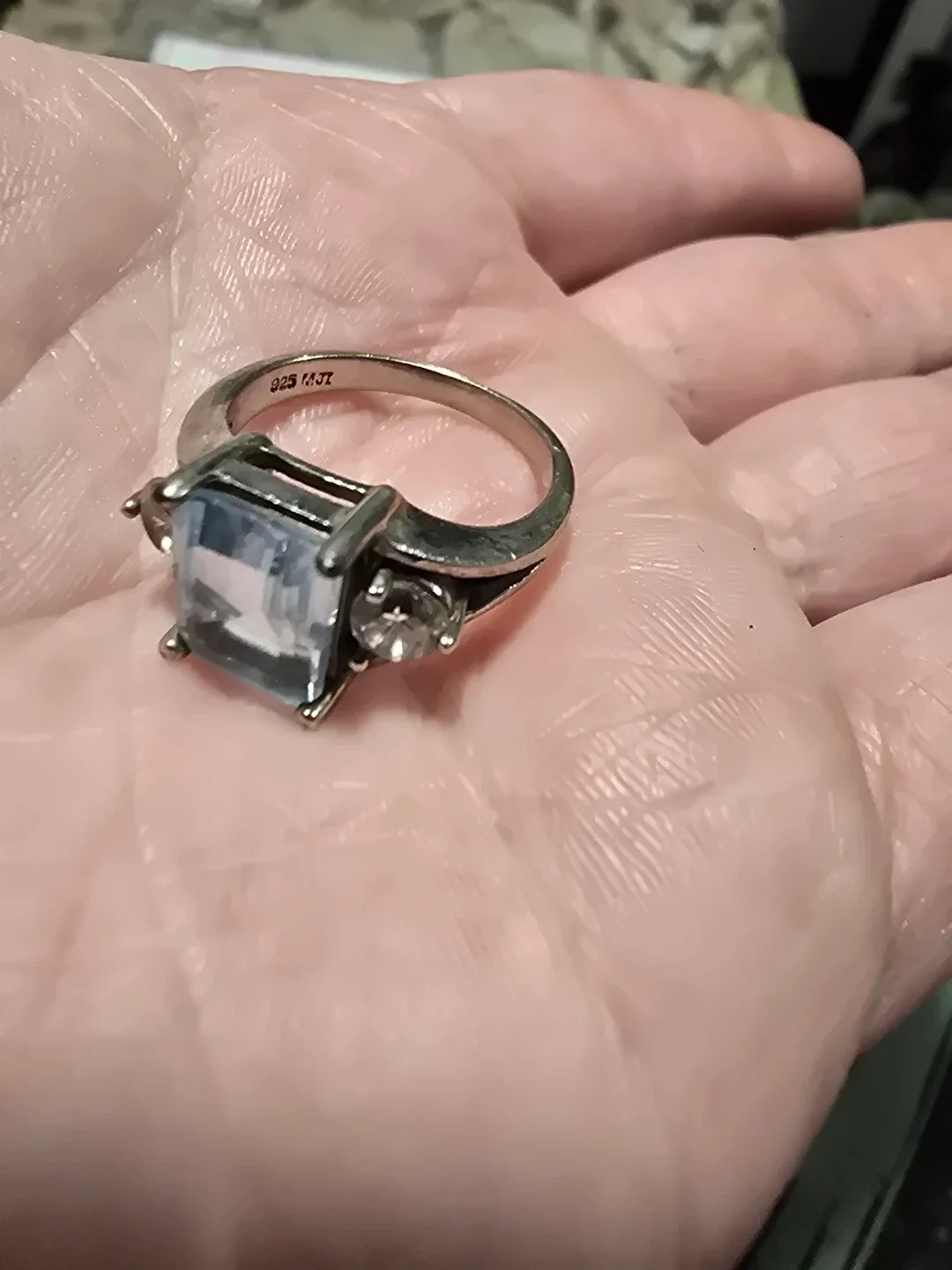 Vintage Sterling Silver Blue Stone Ring image indicator(2)