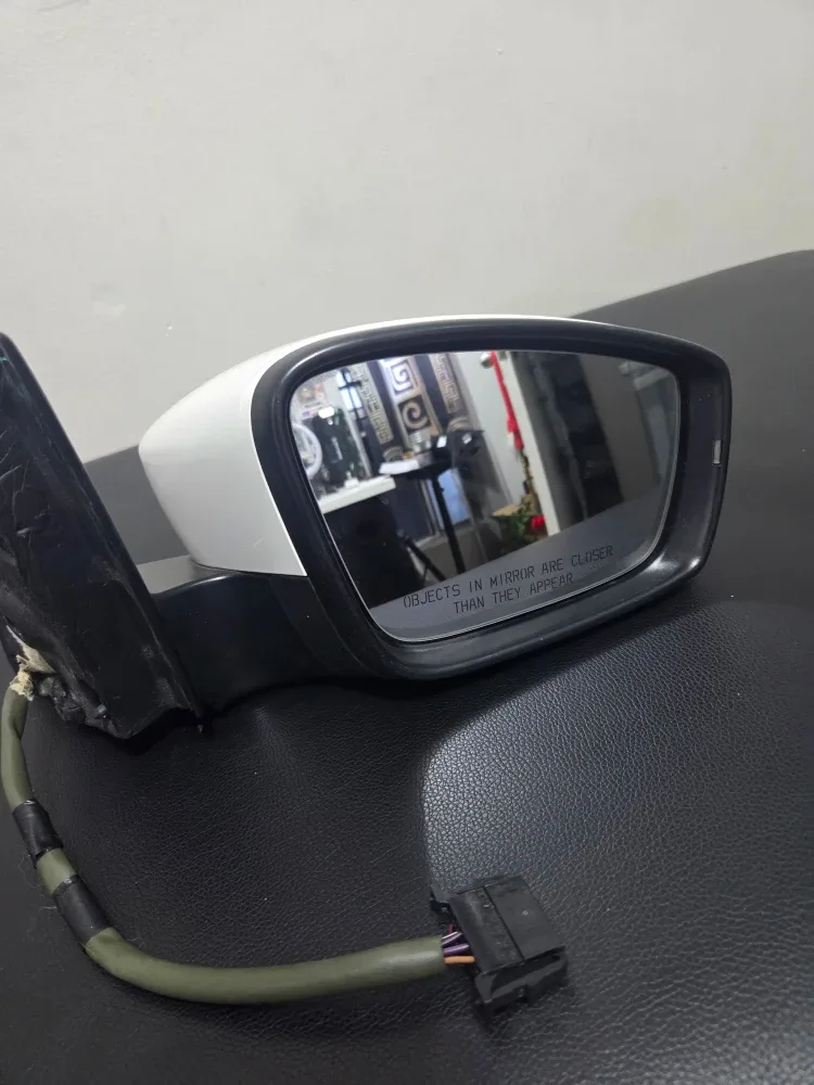 Car Side Mirror - Volkswagen Jetta & Hyundai