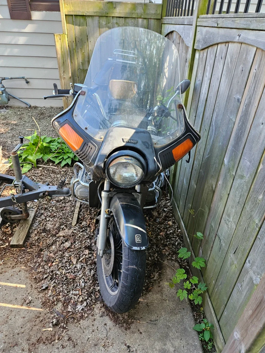 1983 Honda GL1100 Motorcycle Parts Bike - AS IS image indicator(3)