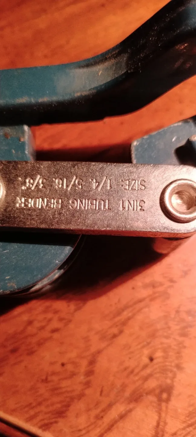 Mastercraft 3INT Tubing Bender, Size 1/4, 5/16, 3/8 image indicator(3)