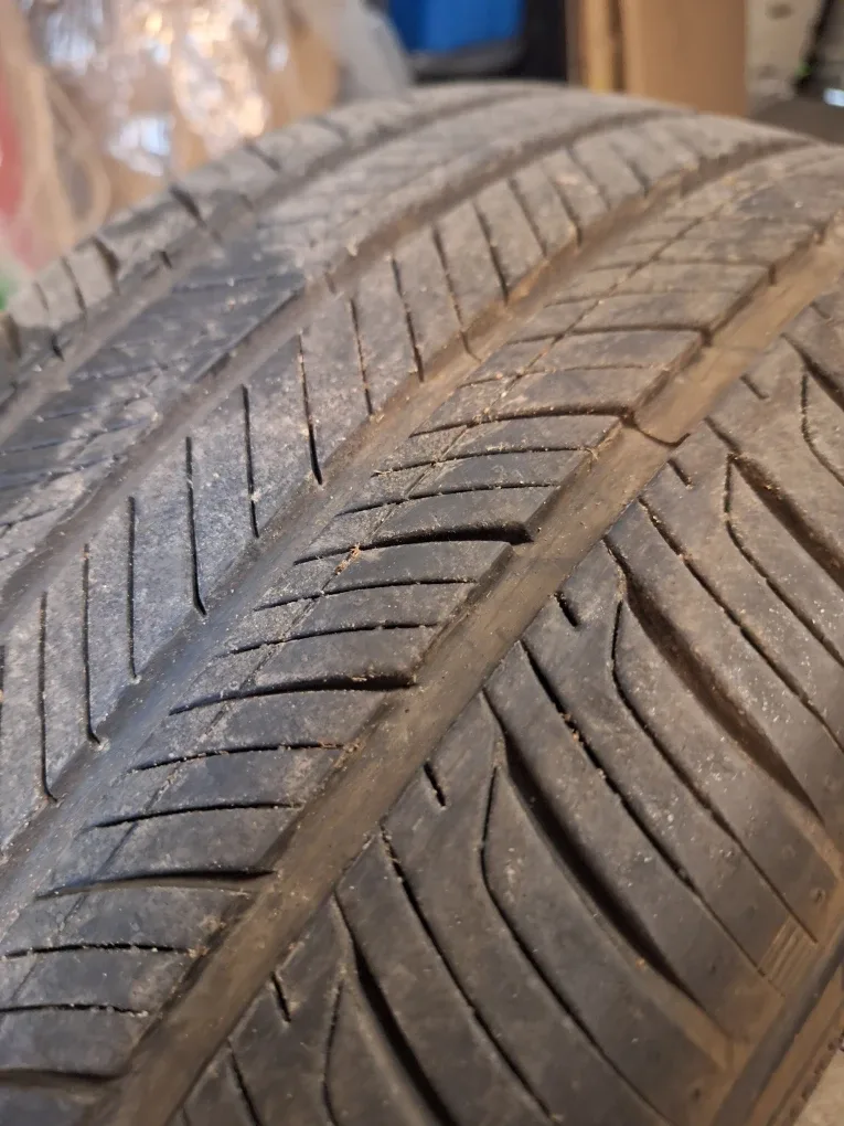 Hankook Kinergy GT Tire image indicator(5)