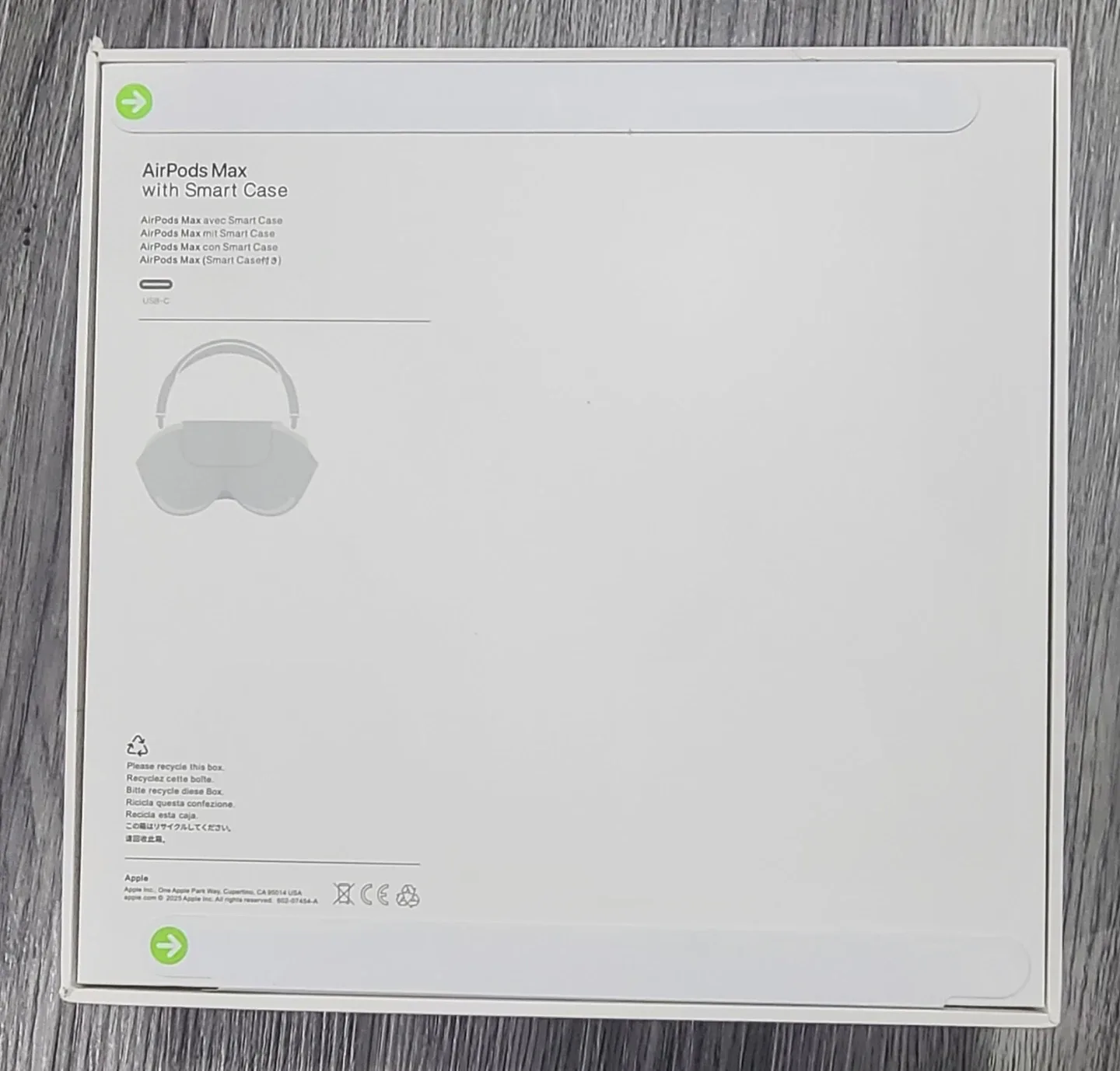 BRAND NEW  AirPod Max - Midnight image indicator(5)