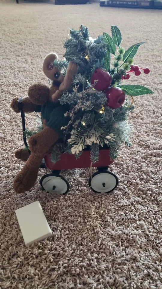 Christmas Moose in Wagon Decoration