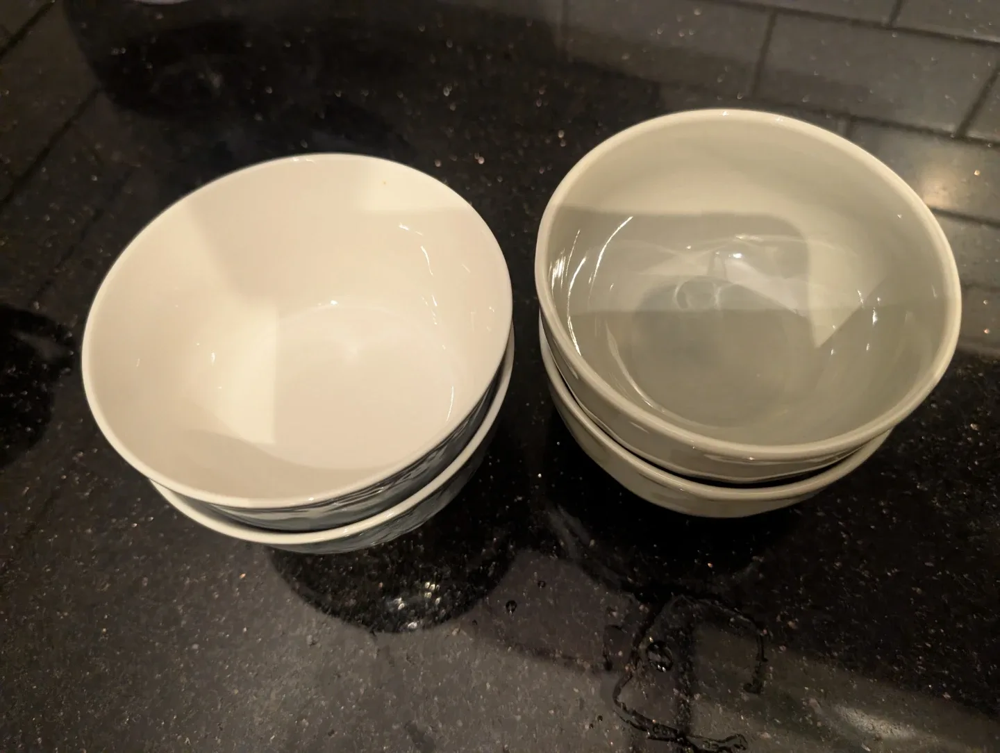 Set of 4 Ceramic Bowls image indicator(2)