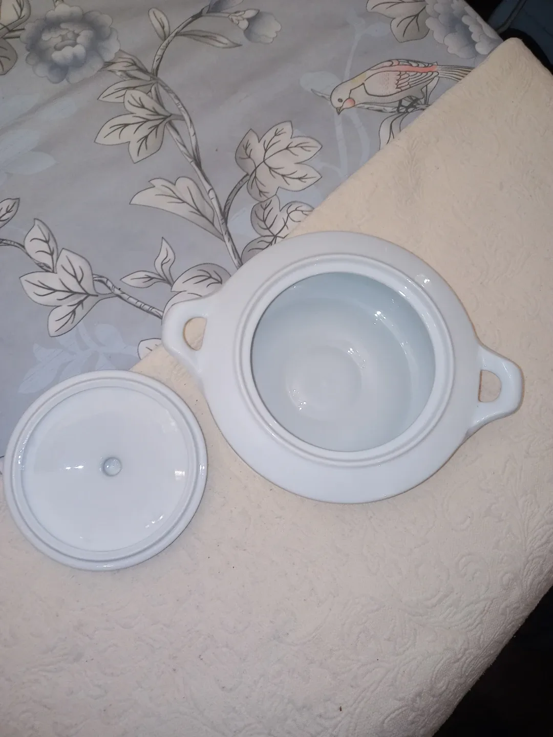 Zarin Fine Porcelain China Serving Bowl image indicator(2)