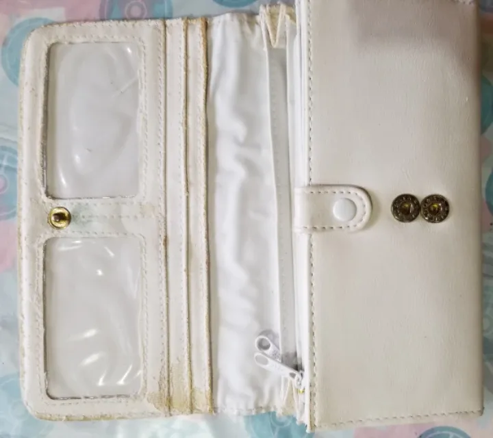 Two Wallets image indicator(7)