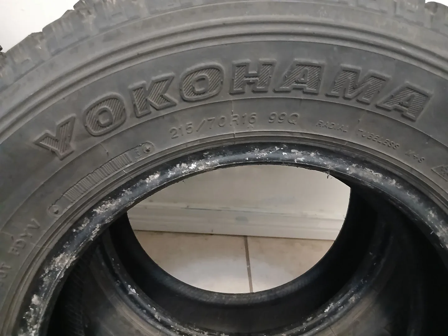 Yokohama 215/70R16 99Q Winter Radial Tires - Set of 4 image indicator(4)