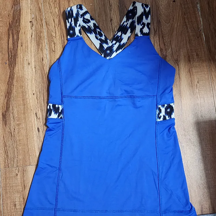 Lululemon Blue Tank Top - Size 6
