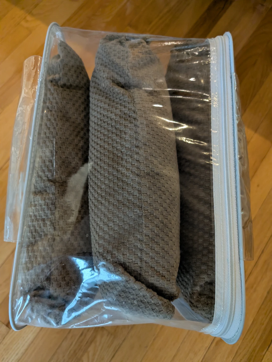 3 Brown Quilted Throw Pillows - photo 2