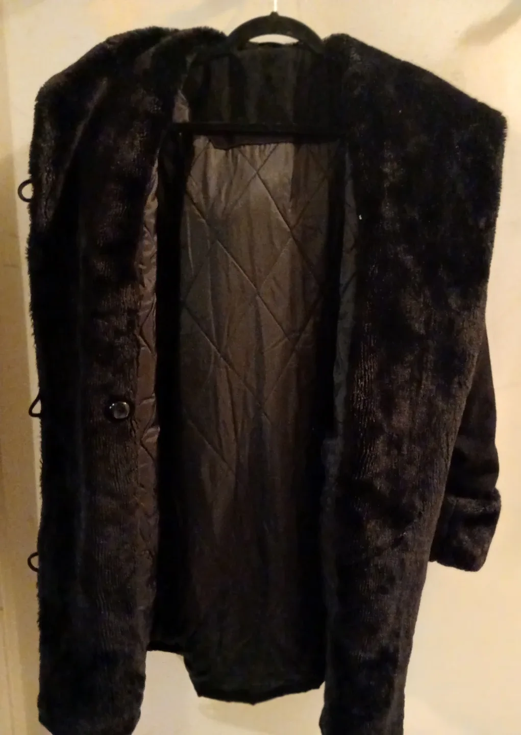 Women's XL Very Warm Winter Jacket w/Hood image indicator(3)