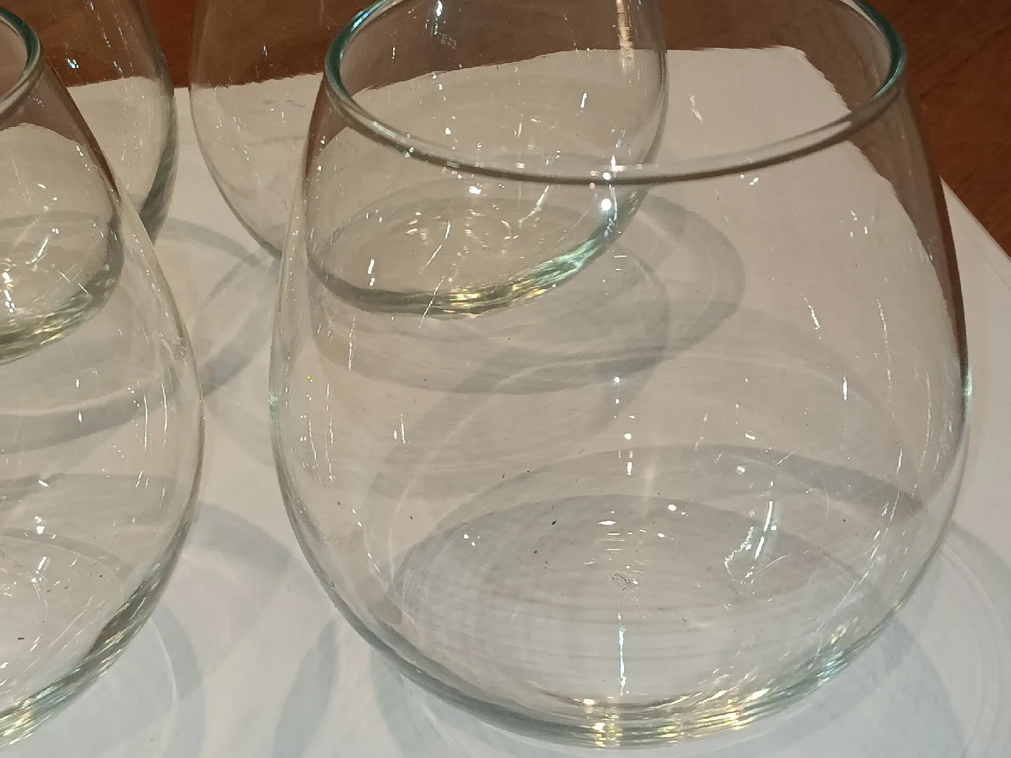 Set of 4 Wine Glass image indicator(2)