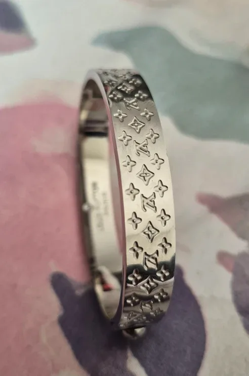 Louis Vuitton Bangle Bracelet image indicator(3)