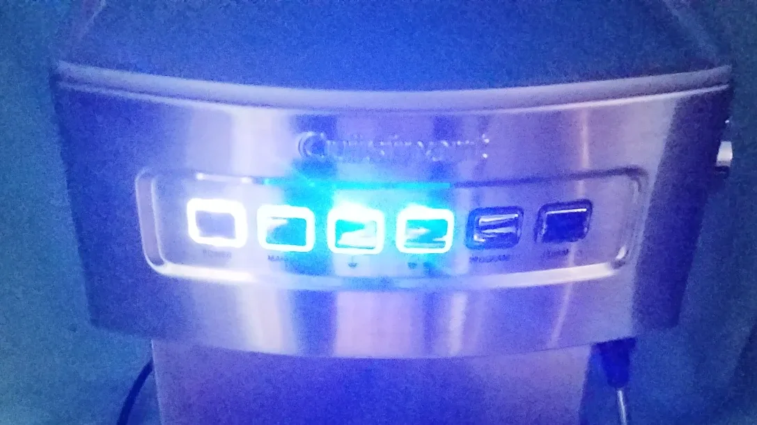 Cuisanart EM-200 Espresso Machine For Parts  or Repair image indicator(8)