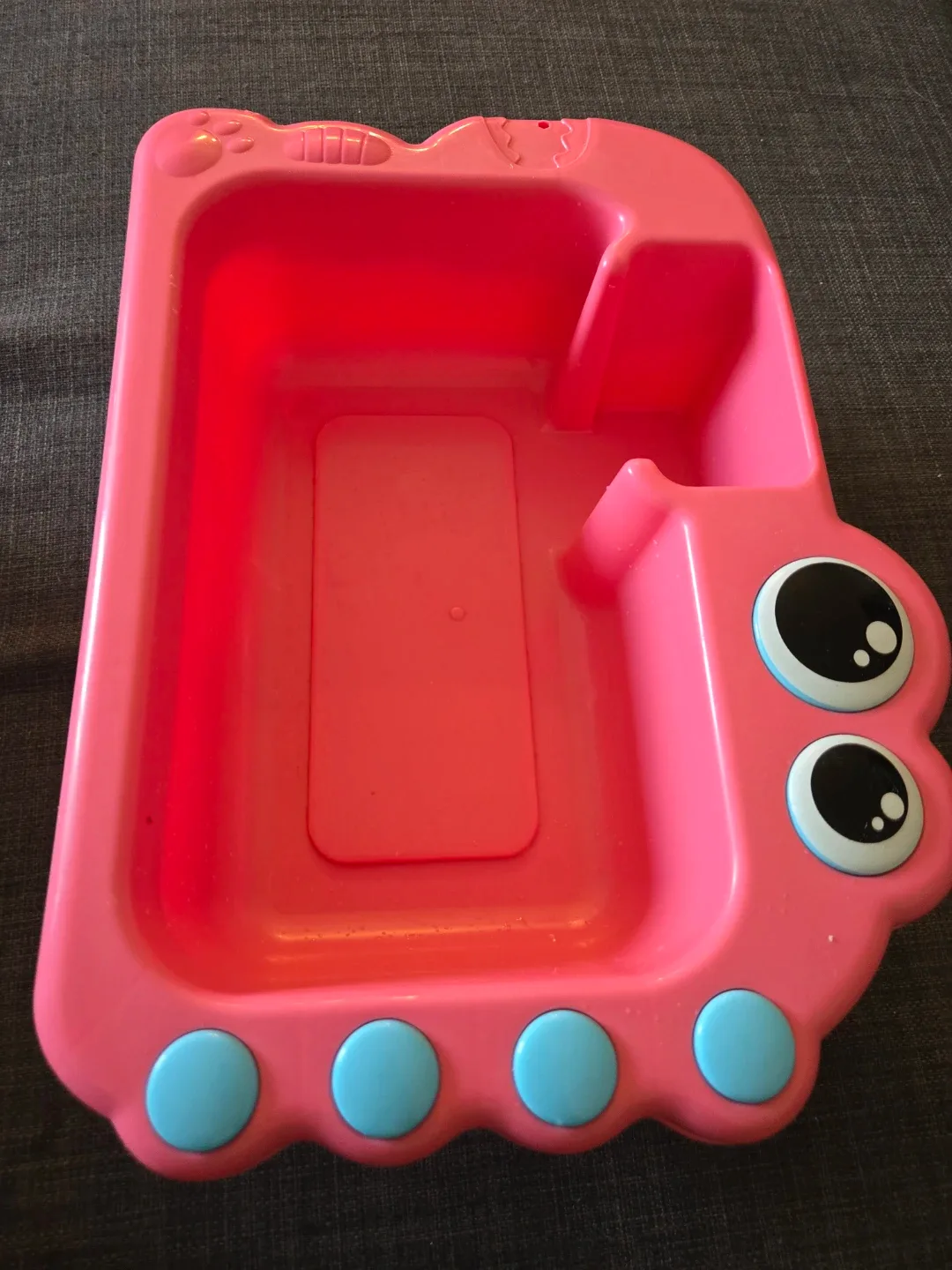 Bird bath with work working tap image indicator(2)