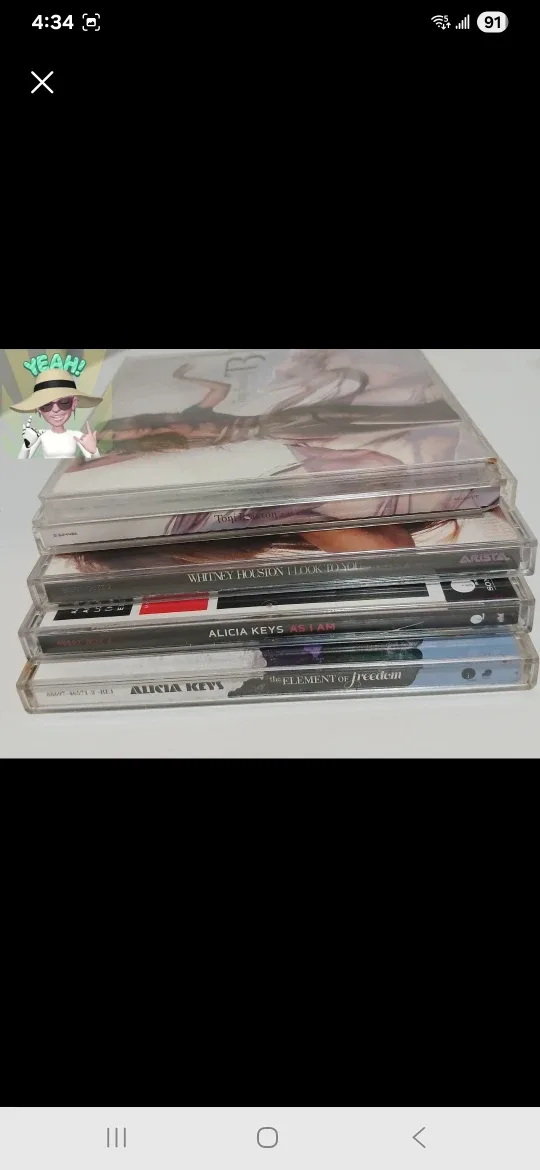 Pink and Adele CDs 2$ each/ Toni Braxton/ Alicia Keys/ Whitney image indicator(2)