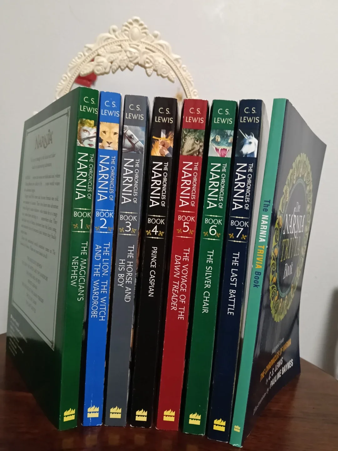 BRAND NEW The Chronicles of Narnia Book Set image indicator(3)