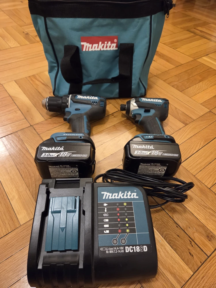 Makita 18V Cordless Drill and Impact Driver Combo Kit - photo 3