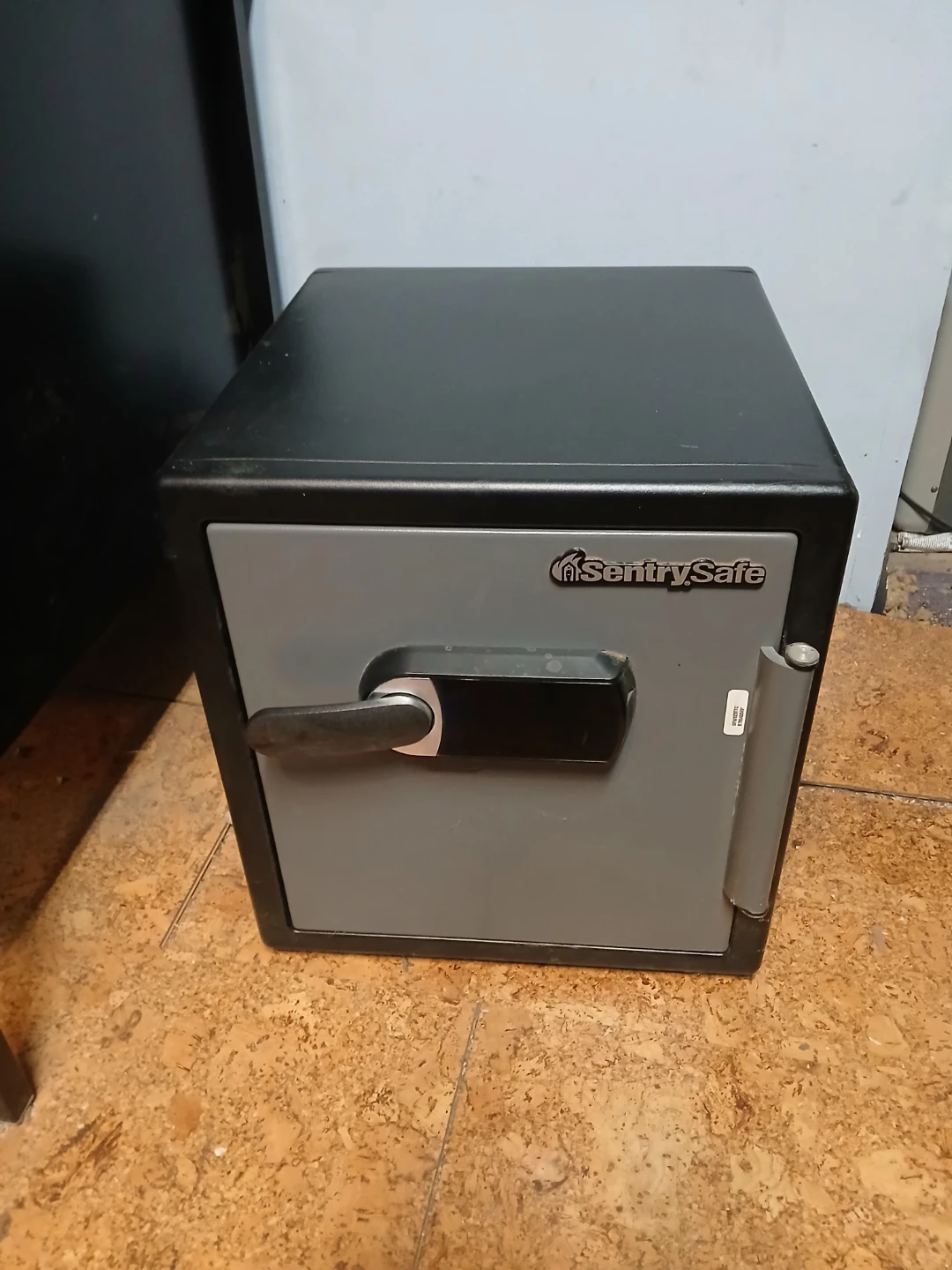 SentrySafe Safe
