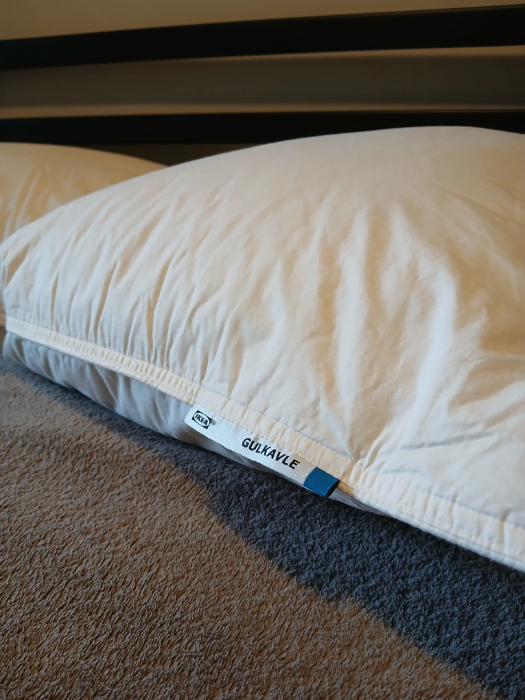 2 down pillows - IKEA GULKAVLE (queen)