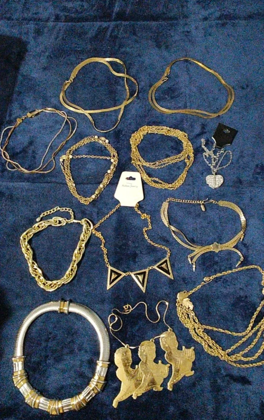 Necklace & Bracelet Bundle image indicator(4)