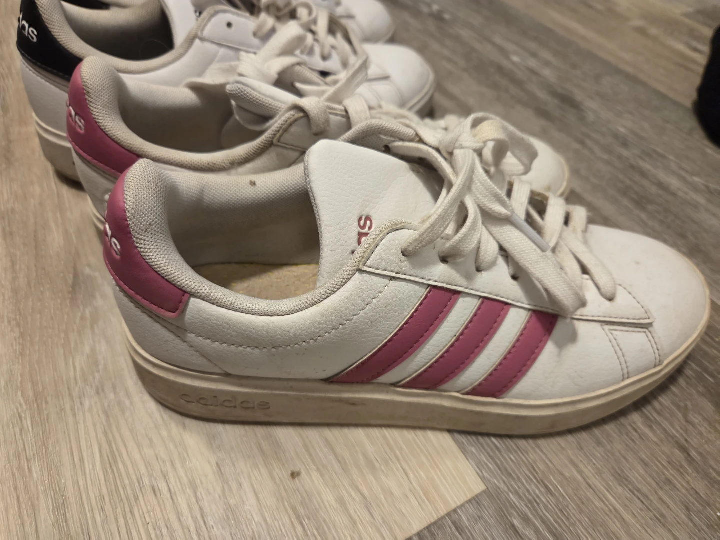 Adidas Grand Court Sneakers, US 7.5 - photo 4