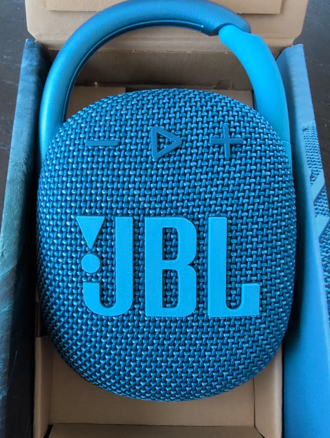 New JBL Clip 4 Blue Bluetooth Speaker 🥕 image indicator(2)