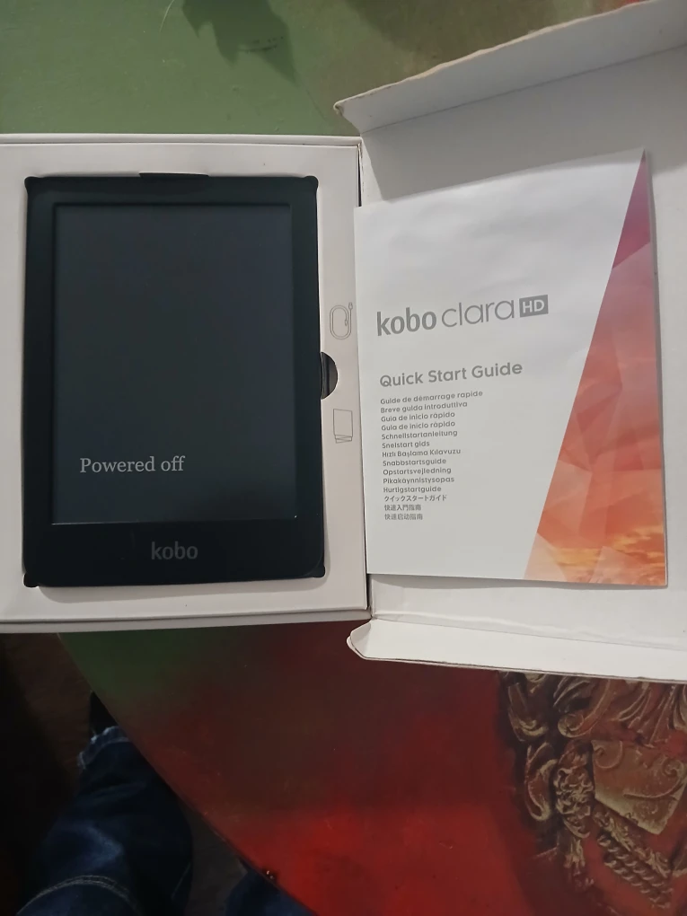 Kobo Clara HD eReader - Like New! - photo 2
