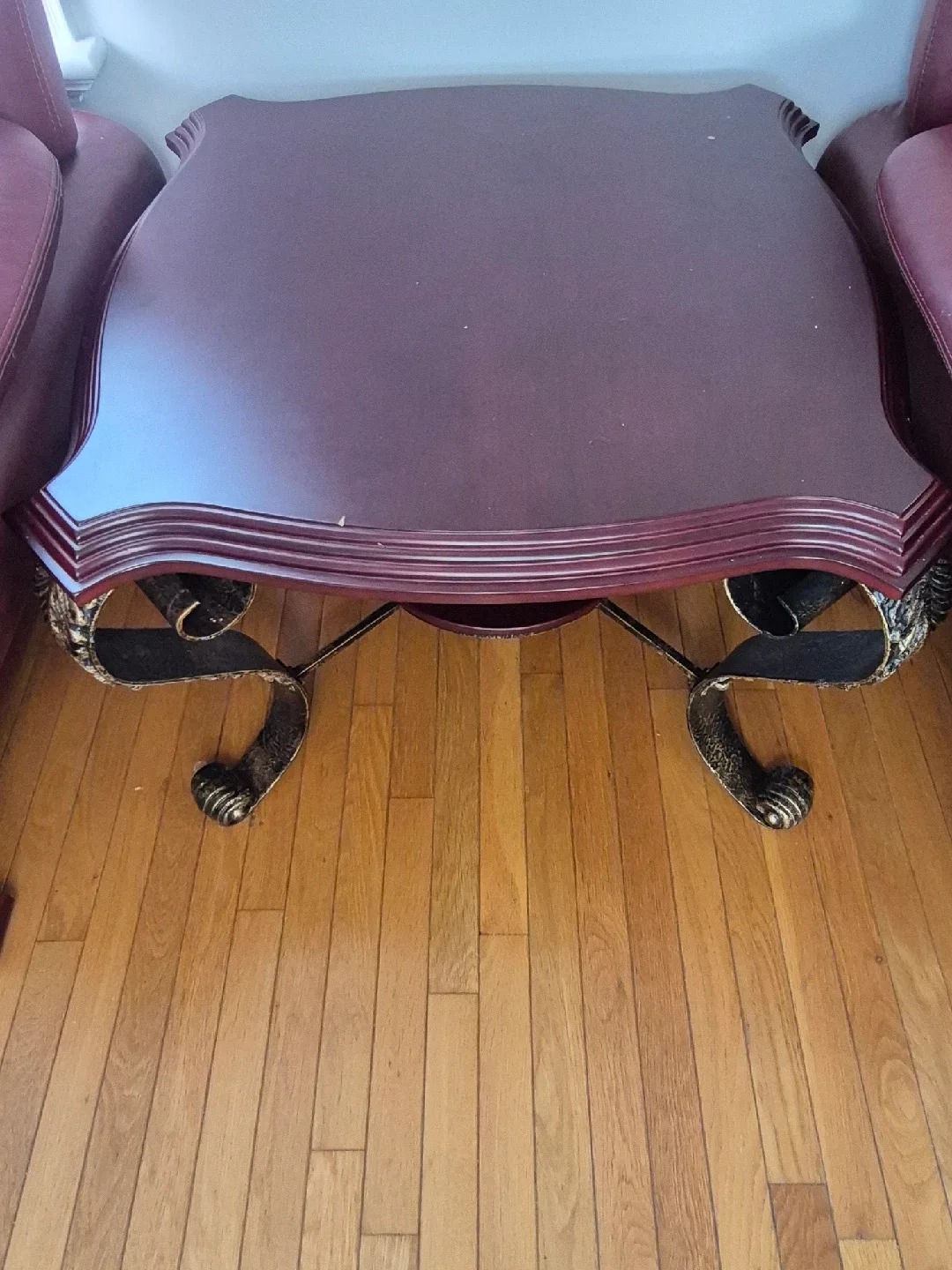 Vintage Coffee Table - Dark Wood & Metal image indicator(9)