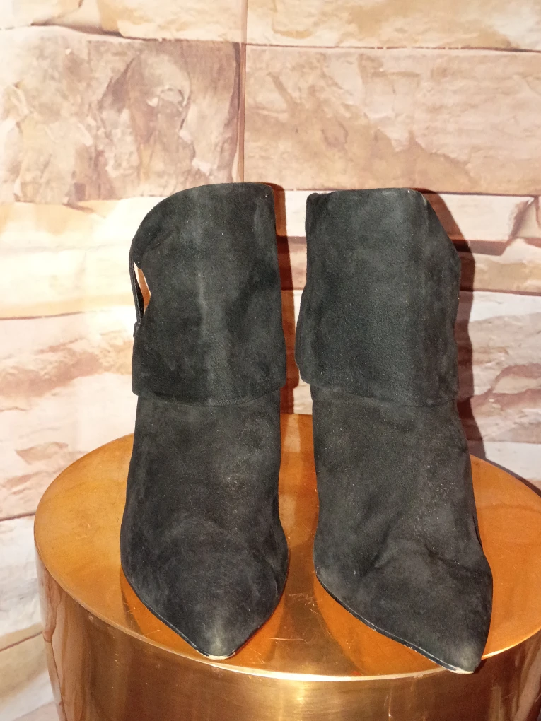 Black Suede Calvin Klein Bethany Ankle Boots sz 9 - photo 5